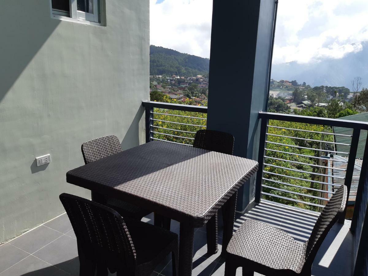 Restful 3br Hillside Duplex House