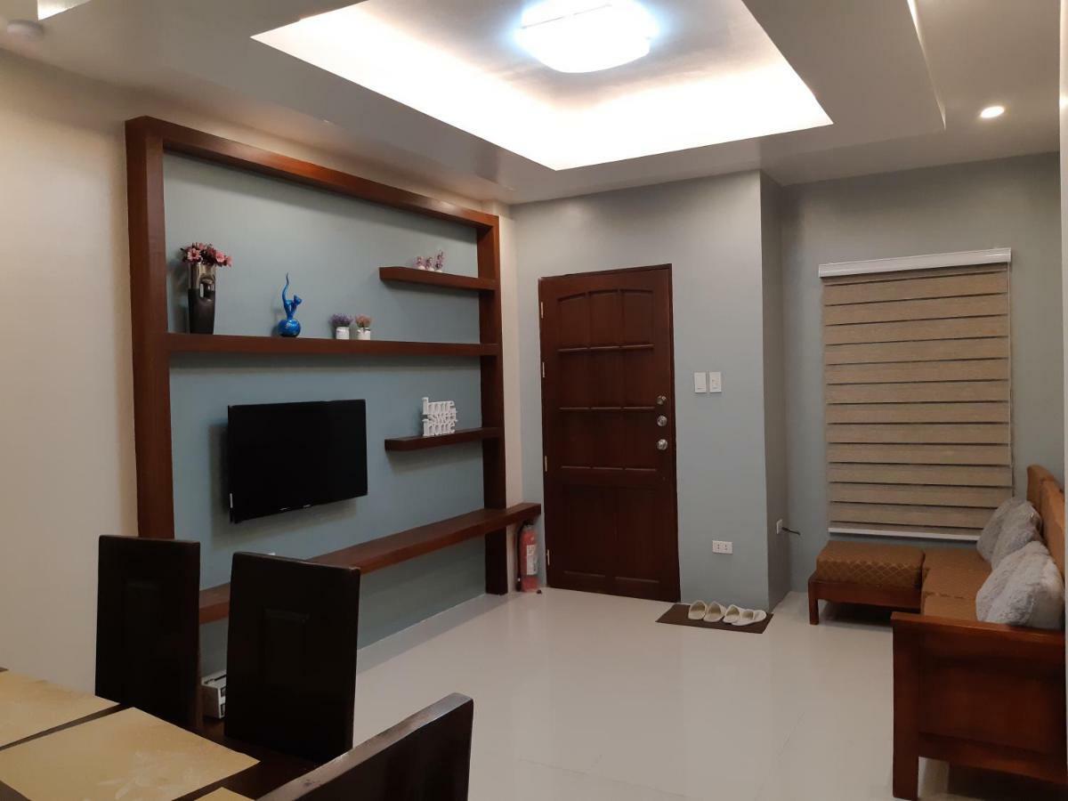 Holiday home Restful 3br Hillside Duplex House *
