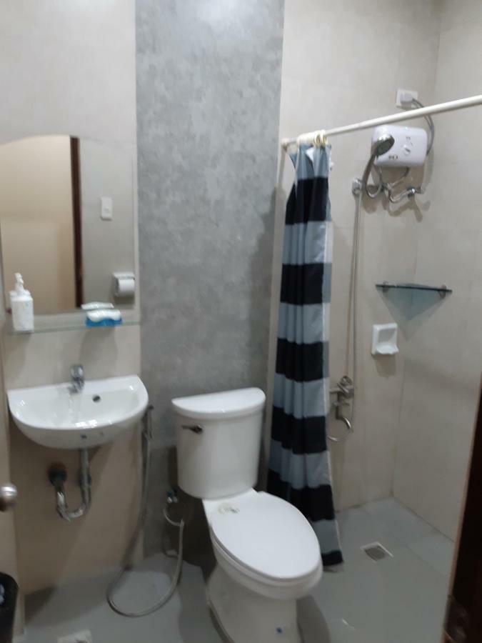 Holiday home Restful 3br Hillside Duplex House