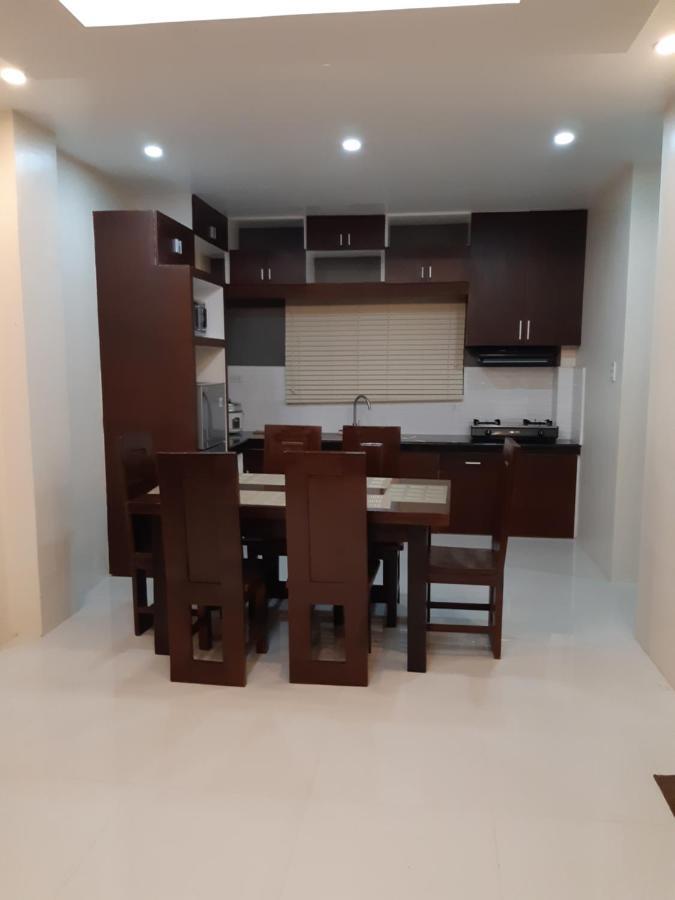 Restful 3br Hillside Duplex House